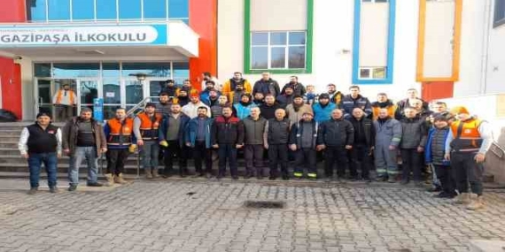 AK Parti Kocaeli teşkilatı deprem bölgesine gidiyor