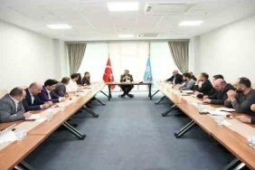Başkan Özlü: "Depremzedeler için bütçemizi yeniden gözden geçiriyoruz"