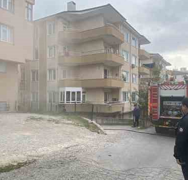 BİM market deposunda yangın: 2 çalışan hastanelik oldu