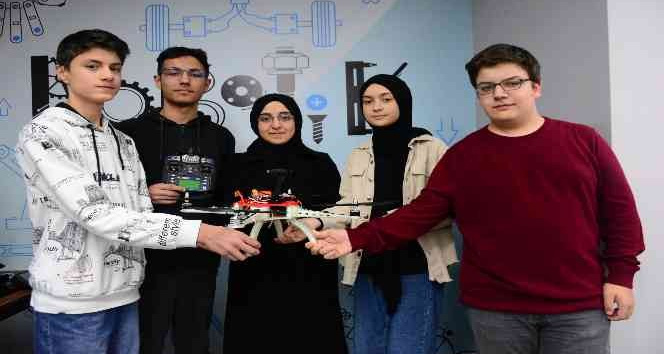 Bu dronu lise öğrencileri üretti
