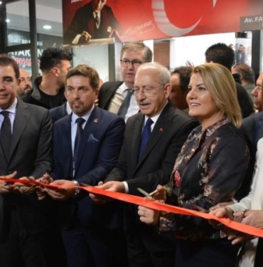 CHP Lideri Kemal Kılıçdaroğlu kütüphane açılışı için Kocaeli’de