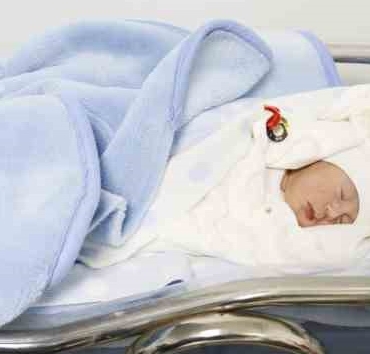 Depremzede annenin bebeği Kocaeli'de doğdu