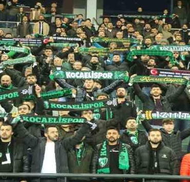 Depremzedeler için oynanan maçın ardından Kocaelispor cephesinden açıklama geldi