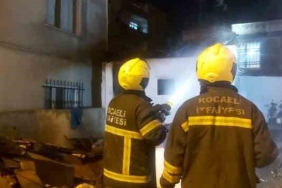 İki bina arasındaki kömürlük alev alev yandı
