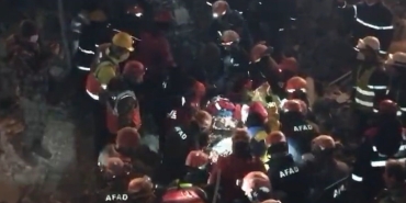 Mezarı kazılmış bekleniyordu, 258 saat sonra enkazdan Neslihan sağ kurtarıldı