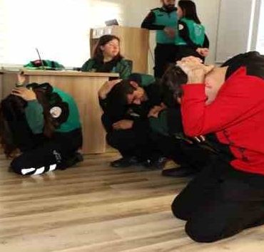 Özel öğrencilere deprem eğitimi