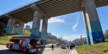 Viyadükten böyle atladı, korku dolu anlar kamerada
