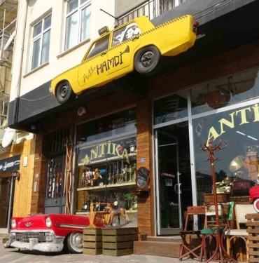 131593502-1678883824