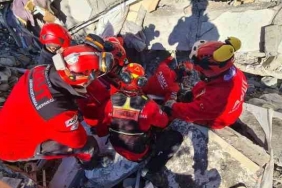 27 kişiyi yıkıntıların arasından sağ çıkaran ekibin lideri o anları anlattı