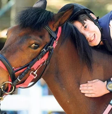 60c912569321510890f8d180