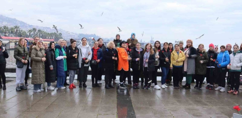Kadınlar sağlıklı yaşam için yürüdü
