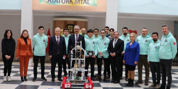 İzmit Atatürk MTAL Robot Kulübü Kanada’ya Gidiyor