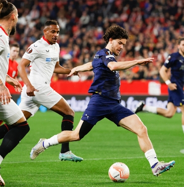 Avrupa Ligi'nde Fenerbahçe, Sevilla'ya 2-0 mağlup oldu