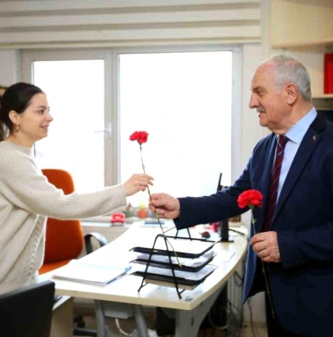 baskan-aygun-kadinlarin-gununu-kutladi-15682249_amp