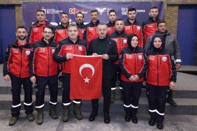Başkan Büyükakın: "Dünyanın her yerindeki afetlere karşı hazırlıklı olacak şekilde teyakkuzdayız"