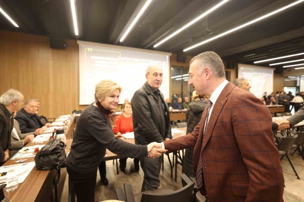 Başkan Büyükakın: “Hatay ’ı ayağa kaldırmak için çalışıyoruz”