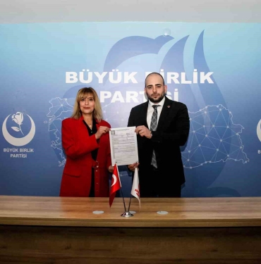 BBP Körfez Kadın Kolları Başkanı Kayraldağ, aday adaylığı için istifa etti