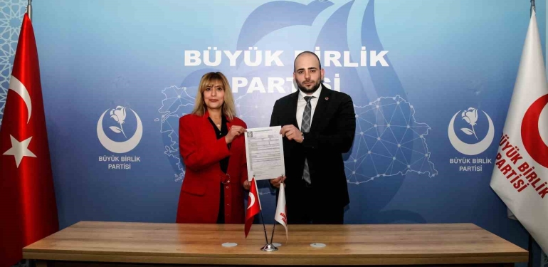 BBP Körfez Kadın Kolları Başkanı Kayraldağ, aday adaylığı için istifa etti