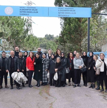 Belediye personellerine işaret dili eğitimi