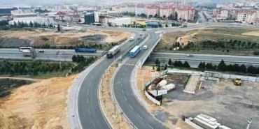 Büyükşehir, Turgut Özal'daki trafik sorununa neşter vurdu