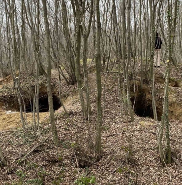 Define avcıları köyü köstebek yuvasına çevirdi
