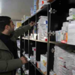defne-deki-sahra-eczanesinde-depremzedelerin-ilac-ihtiyaci-karsilaniyor