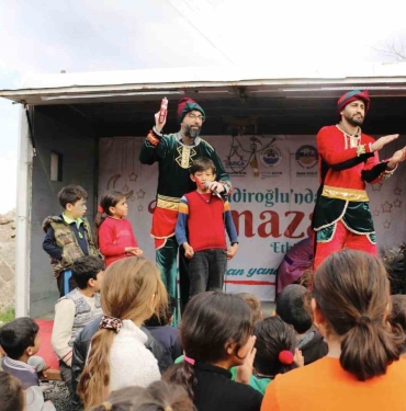 Depremzede çocuklara özel Ramazan eğlencesi
