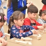 depremzede-minikler-hem-ogreniyor-hem-de-egleniyor