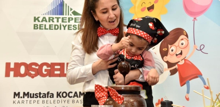 depremzede-miniklere-eglenceli-etkinlik-15684676_amp