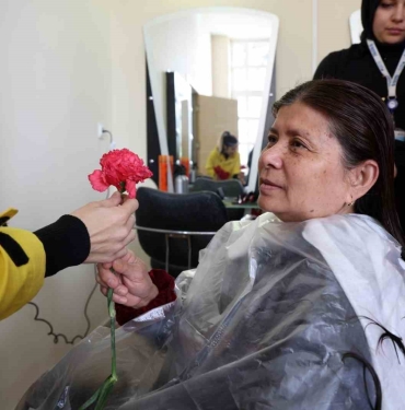 Depremzedelere anlamlı etkinlik