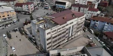 Dilovası'nda belediye binası yıkılıyor, kent meydanı heyecanı başlıyor