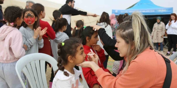 Etkinliklerle çocuklar deprem psikolojisnden uzaklaştırılıyor