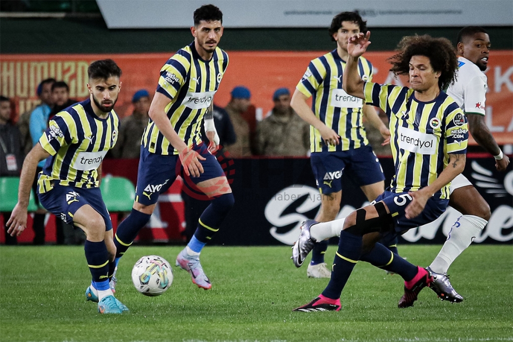 Fener zirveye göz kırptı