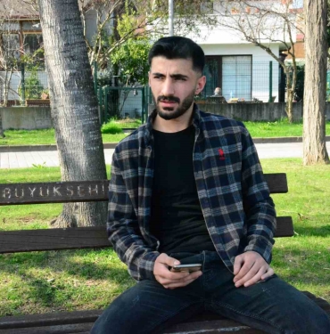 Film gibi olay: Sahnede türkü söylerken kendi ölüm haberini aldı