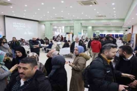 İş arayanlar ve işverenler Darıca'da buluştu