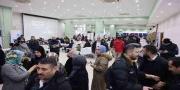 İş arayanlar ve işverenler Darıca'da buluştu