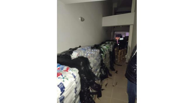 İş yerinin deposundan tonlarca sahte deterjan çıktı