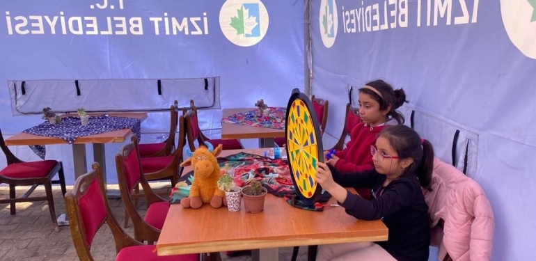 İzmit Belediyesi, Defne ’de sosyal alan oluşturdu