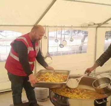 İzmit Belediyesi ikinci aşevini Kahramanmaraş Pazarcık'ta kurdu