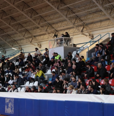 İzmit'in Perileri Diba'yı Rahat Geçti: 97-68