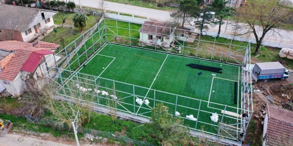 Karaabdülbaki ’ye futbol sahası