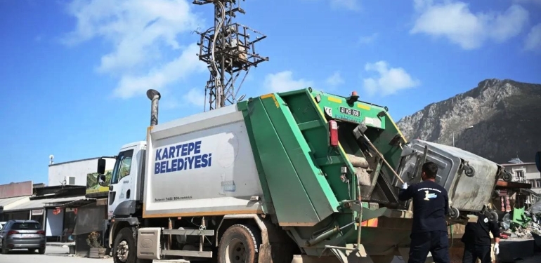 Kartepe Belediyesi Defne ’de halk sağlığı için çalışıyor