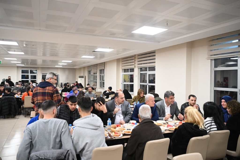 Kartepe ’de 3 bin 400 depremzede misafir ediliyor