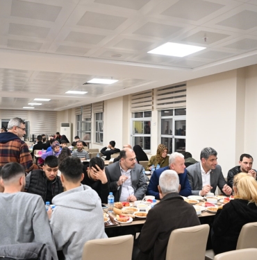 Kartepe ’de 3 bin 400 depremzede misafir ediliyor