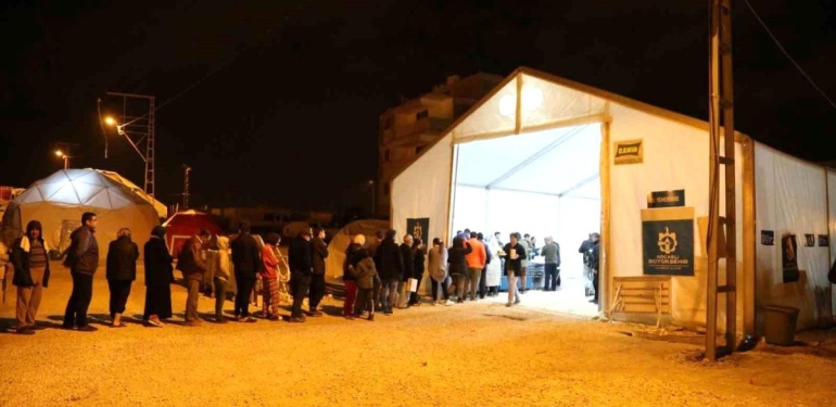 kocaeli-buyuksehir-cadir-kentinde-ilk-sahur-15716962_amp