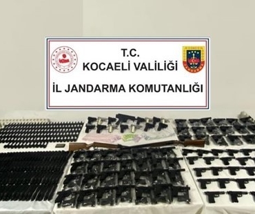 Kocaeli ’de bir ayda 28 silah ve 835 silah parçası ele geçirildi