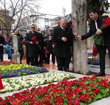 Kocaeli'de eller Çanakkale şehitleri için semaya açıldı