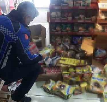 Kocaeli'de son kullanma tarihi geçmiş çok sayıda ürün ele geçirildi