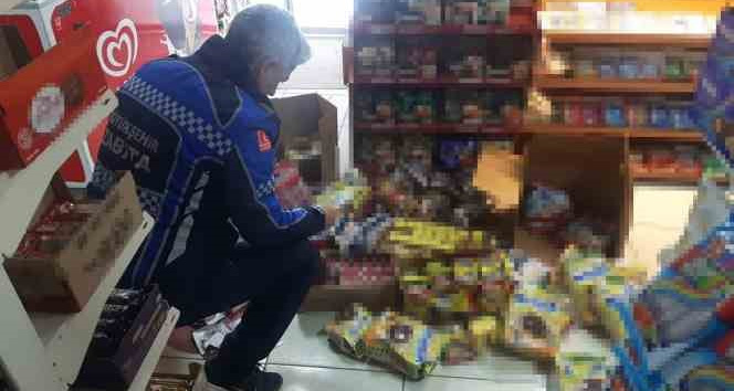 Kocaeli'de son kullanma tarihi geçmiş çok sayıda ürün ele geçirildi