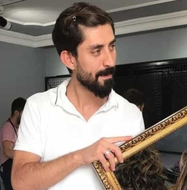 Kuaför iş yerinde ölü bulundu